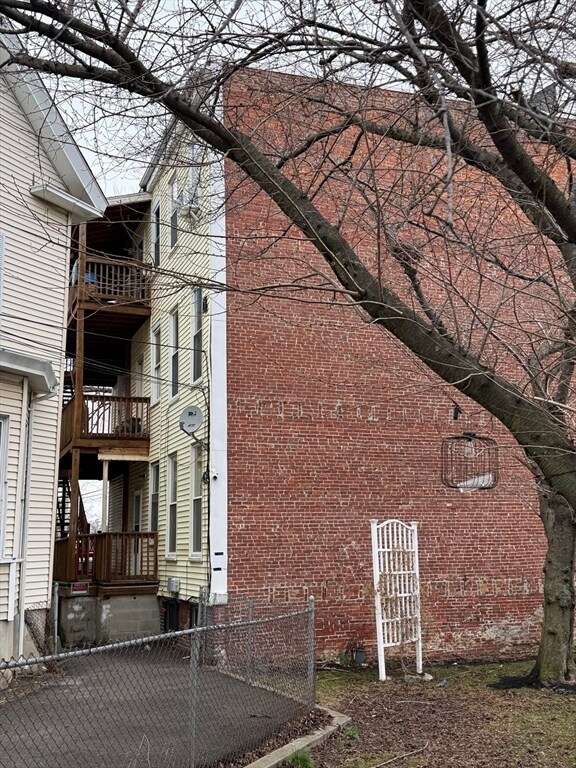 Foto del edificio - 1953 Columbus Ave