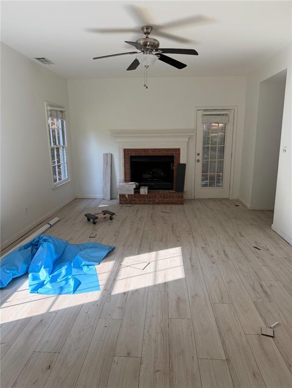 Building Photo - 5868 Valine Way