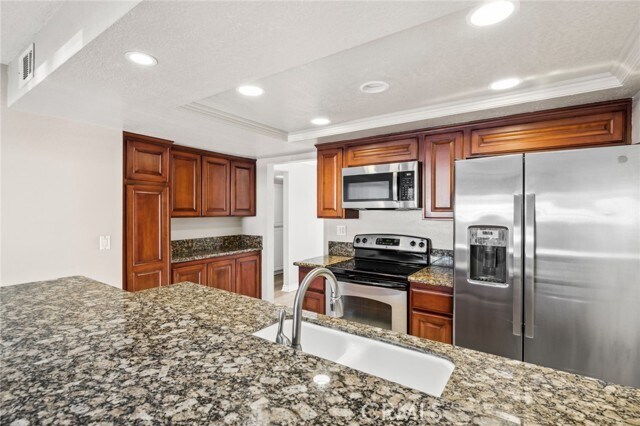Building Photo - 7645 Bay Dr