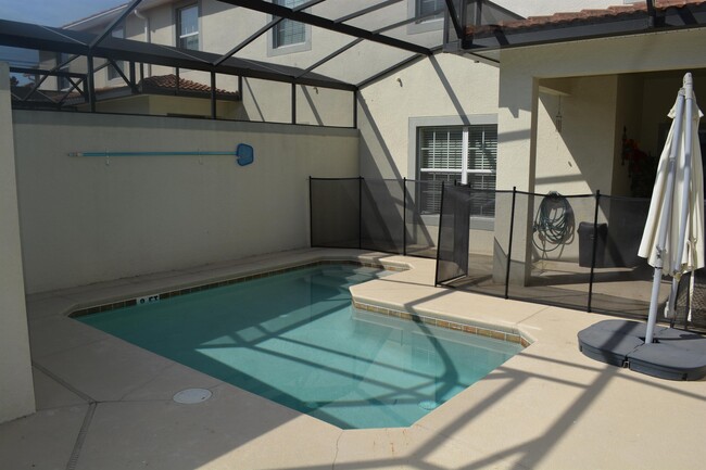 Building Photo - 4893 Clock Tower Dr