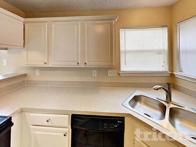 Foto del edificio - 1521 Savannah St