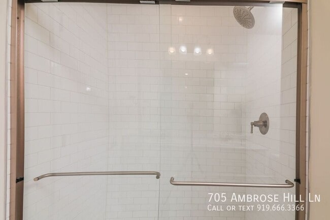 Building Photo - 705 Ambrose Hl Ln