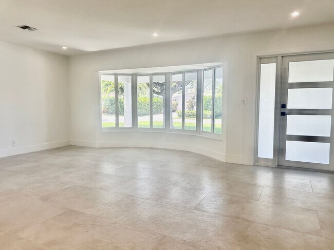 Foto del edificio - 5240 NE 17th Terrace