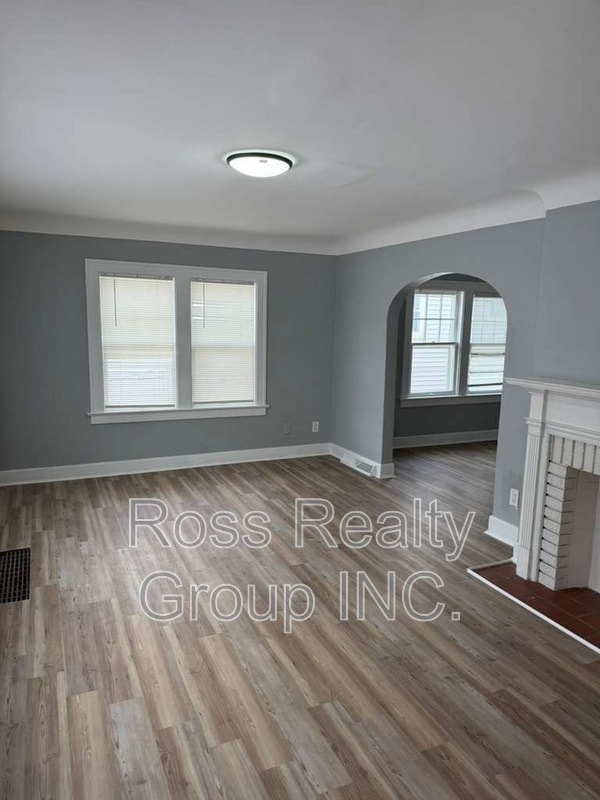 Building Photo - 2006 Wyndhurst Rd