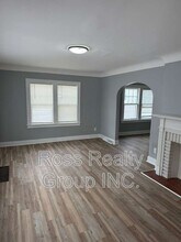 Building Photo - 2006 Wyndhurst Rd