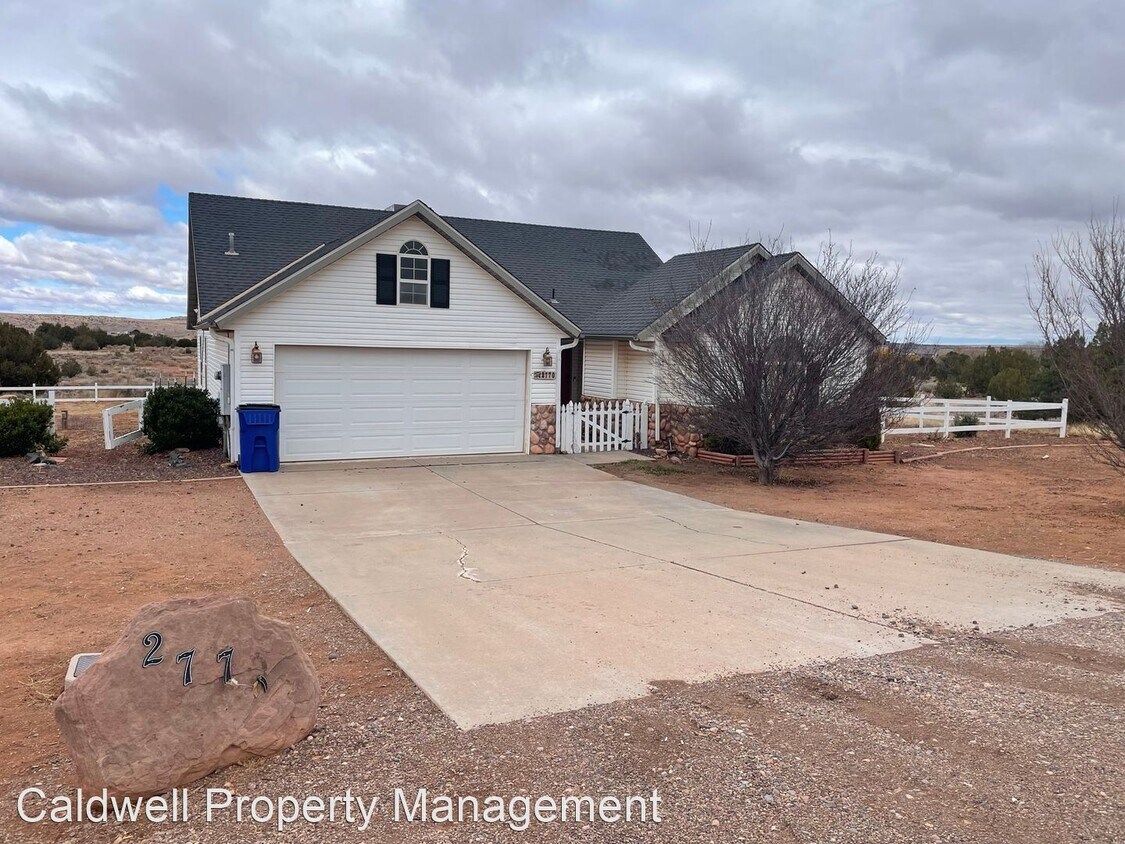 3 br, 2 bath House 2770 W. Country Club Dr. House Rental in Snowflake, AZ