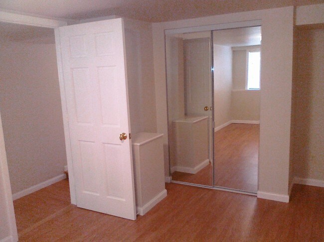 Foto del edificio - 2073 Clinton Ave