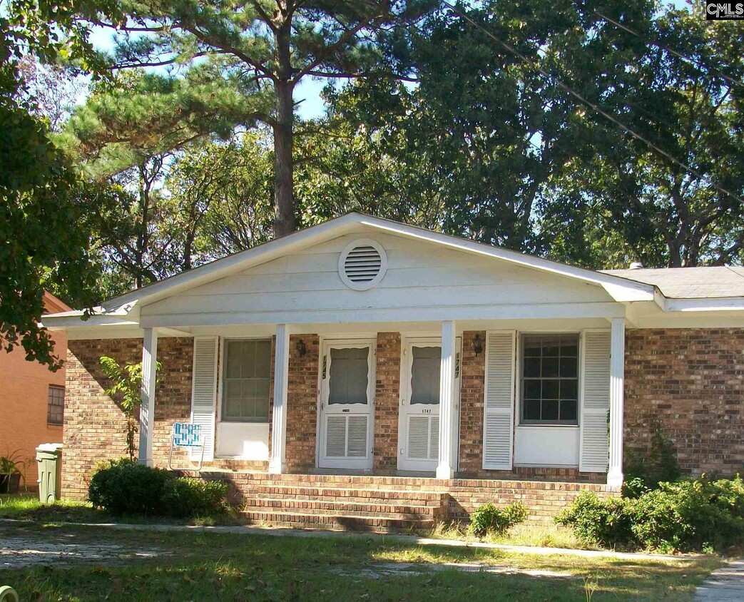 Primary Photo - 1745 Woodford Rd