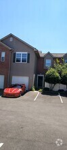 Building Photo - 770 Mystic Pointe Dr
