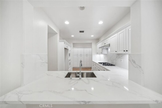 Foto del edificio - 236 Terra Cotta