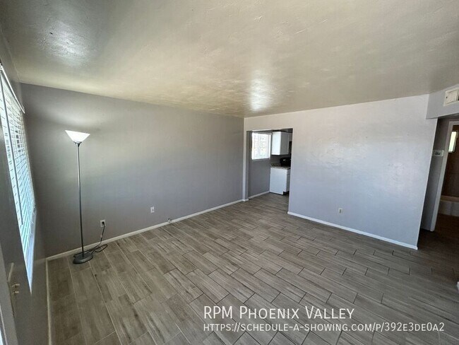 Foto del edificio - 4837 E Willetta St