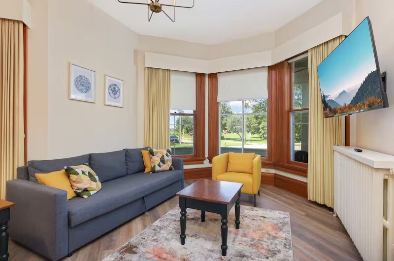 Foto principal - 196 Mounds Blvd