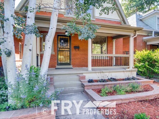 Foto del edificio - Beautifully Remodeled Potter Highlands Vic...