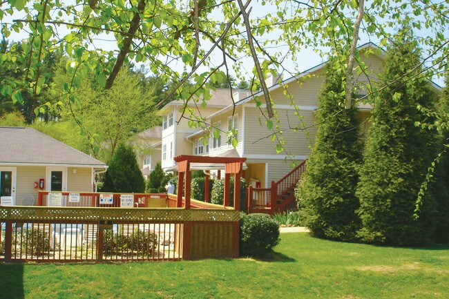 Foto del edificio - Chadwick Square Apartments