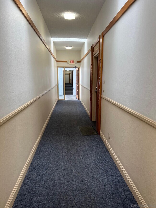 Foto del edificio - 8328 Regents Rd