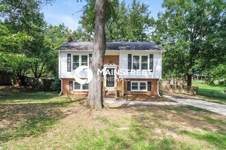 Building Photo - 4708 Wakewood Dr