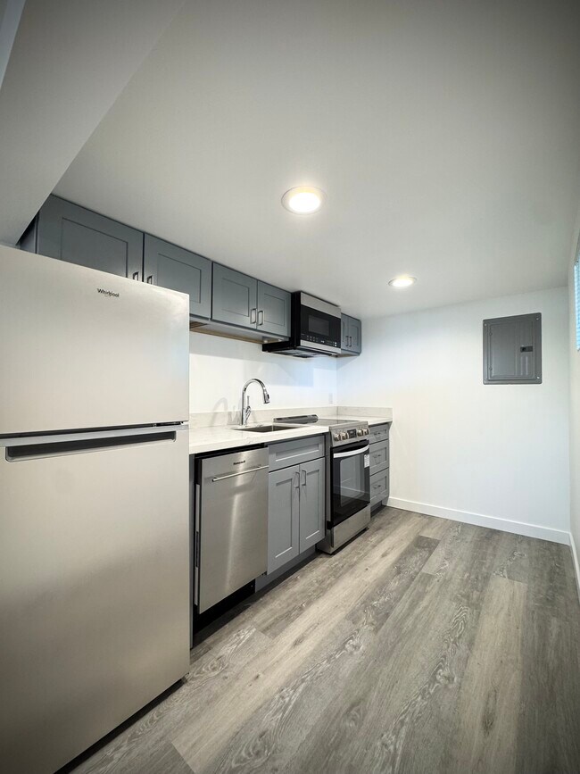 Foto del edificio - 6701 39th Ave SW