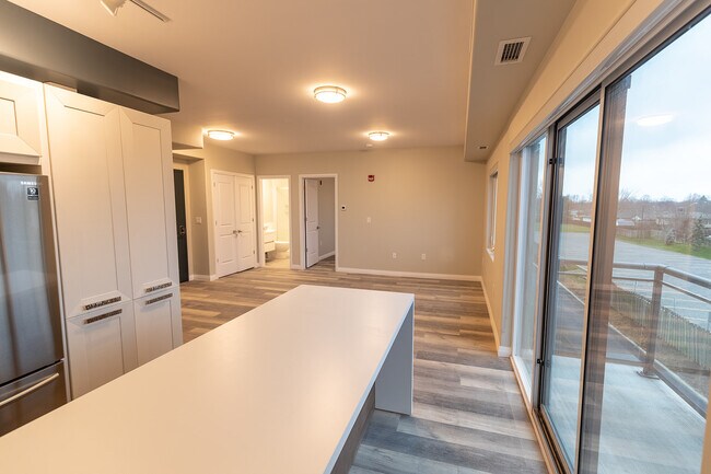 Photo du bâtiment - 6479 Montrose Rd