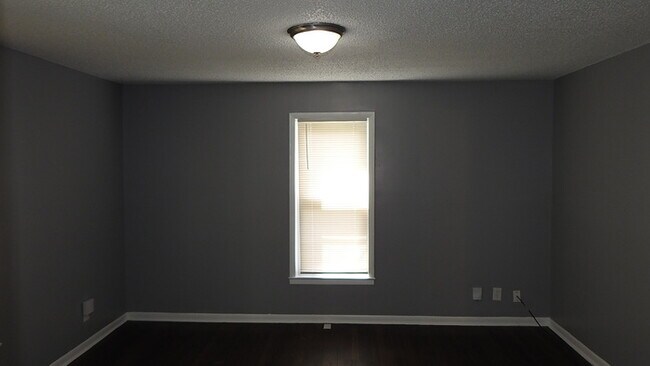 Foto del edificio - 3bed 2 bath in Indepedence