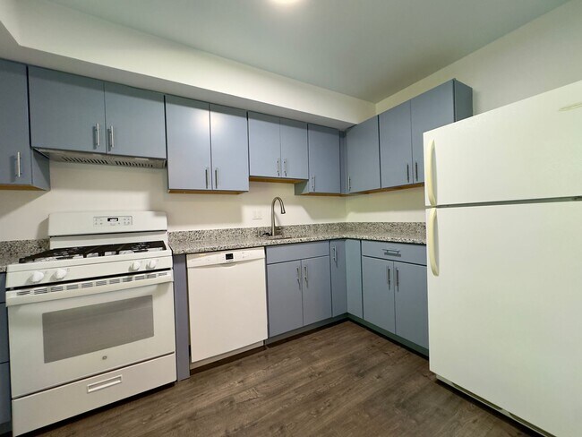 Foto del edificio - Charming and Spacious One Bedroom in Homeland Southway!