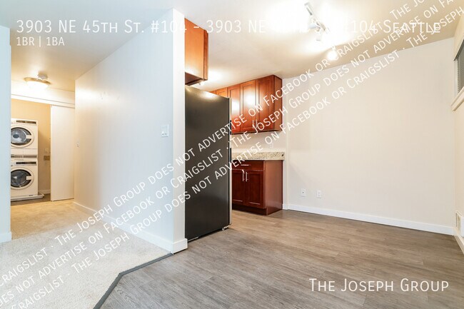Foto del edificio - 3903 NE 45th St