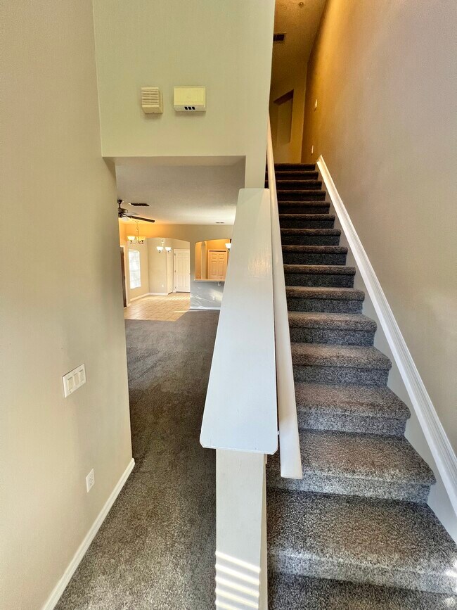 Foto del edificio - 103 Royal Crest Ct