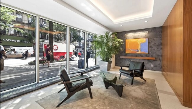 Foto del edificio - 7 E 14th St