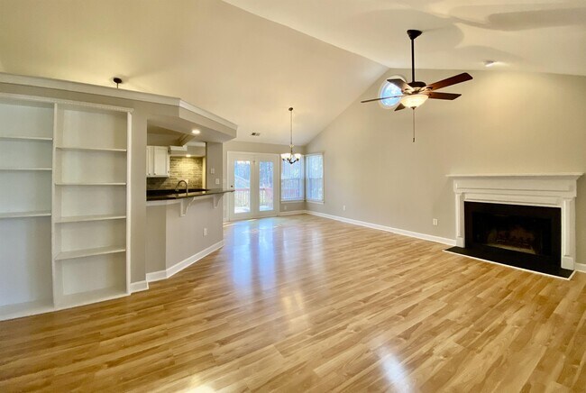 Foto del edificio - 3308 Long Ridge Rd