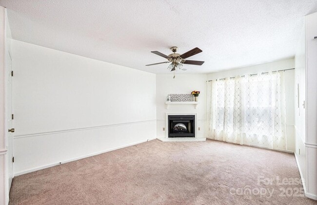 Foto del edificio - 617 College Ave SW