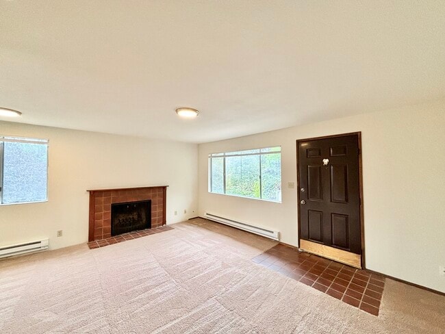 Building Photo - 4061 28th Ave SW