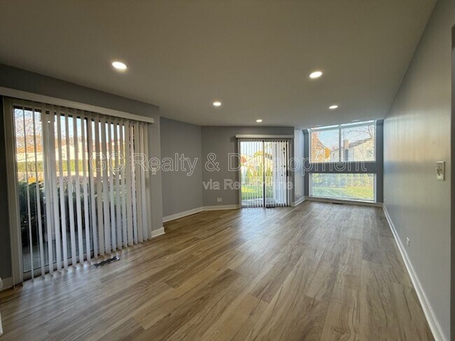 Building Photo - 1227 Ranchview Ct