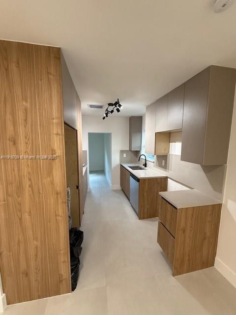 Foto del edificio - 328 NE 57th St