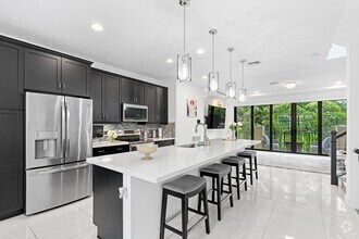 Building Photo - 614 Windward Cir S