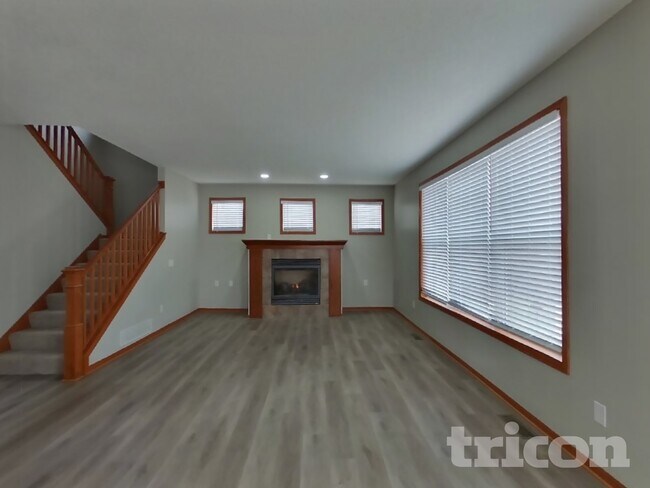 Building Photo - 2248 Longhorn Ln