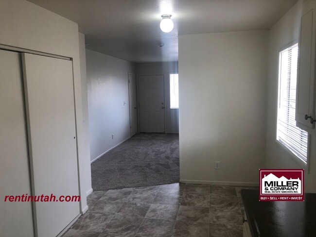 Building Photo - 2747 S 2855 W