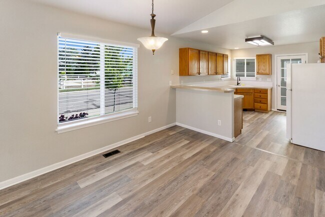 Foto del edificio - 2488 Sapphire St