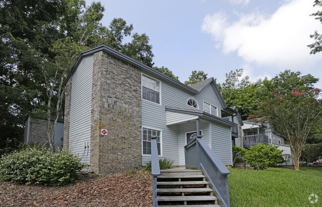 Building Photo - Spyglass Apartments