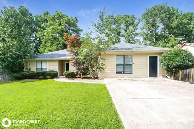 Building Photo - 823 Darlington Dr, Jonesboro, GA 30238