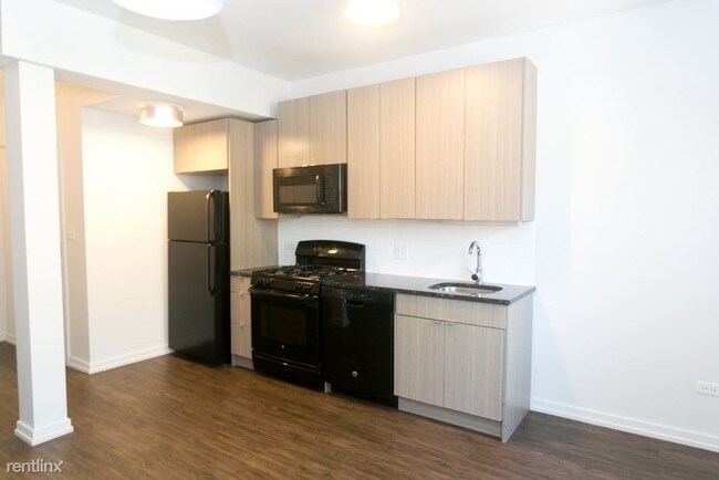 Foto del edificio - 5051 N Kenmore Ave
