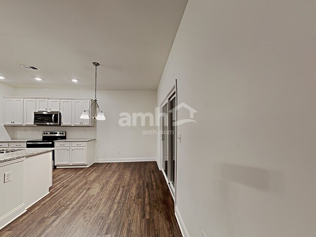 Foto del edificio - 5285 Valley Dr