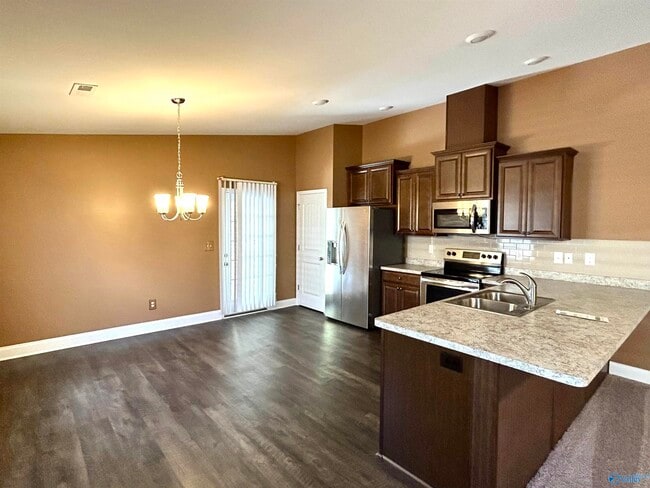 Building Photo - 161 BrookLawn Dr