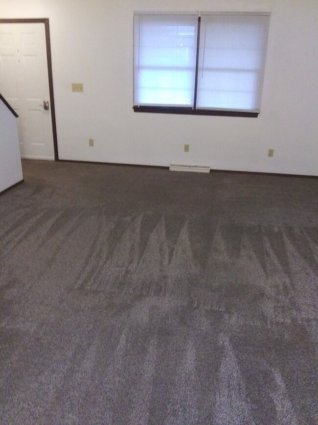 Living Room - 1714 Commerce St