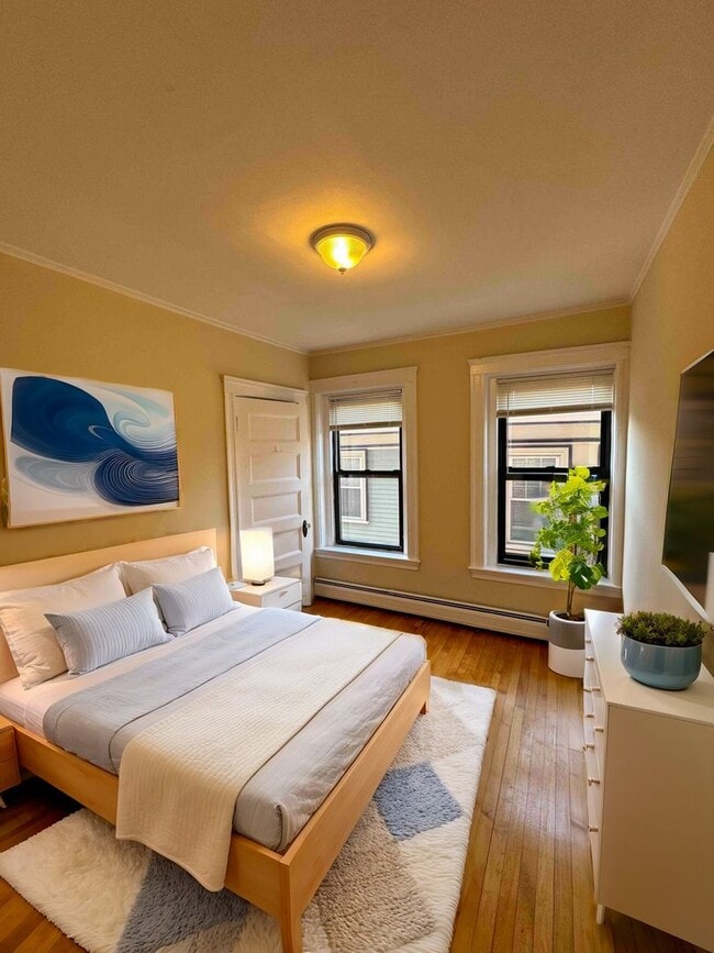 Photo - Avl 6/1 - Porter Sq 3.5BR, hot water inc, updated kitchen! Apartment