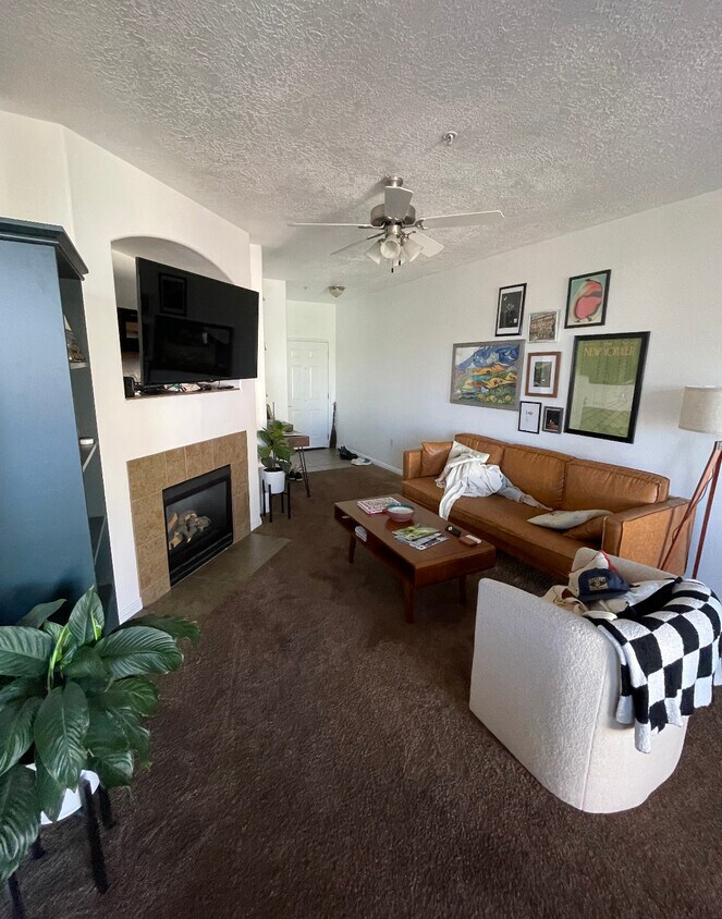 Foto principal - 180 Albion Village Way