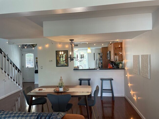 Foto del edificio - 955 Auburnview Dr