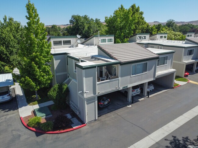 Foto del edificio - 2631 Sunny Slope Dr
