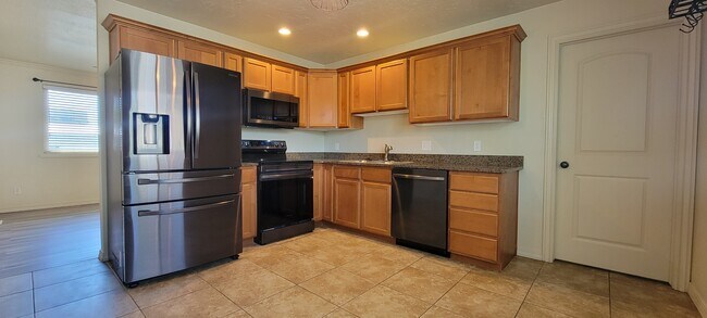 Foto del edificio - 891 Bristle Pine Pl