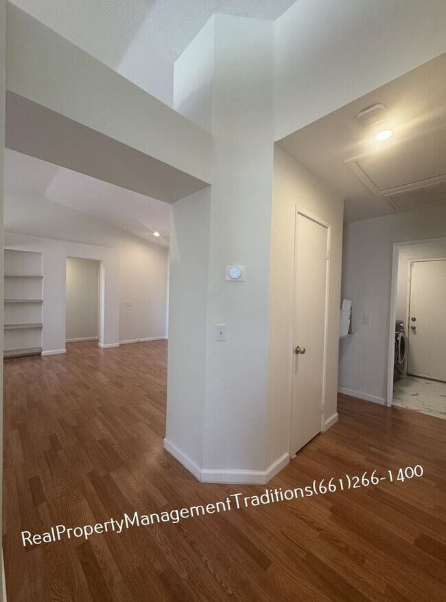 Foto del edificio - 3Bed+2 Bath Rancho vista Home