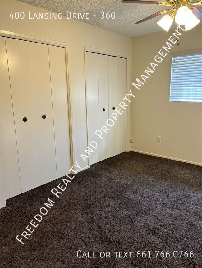 Foto del edificio - Spacious 2 Bedroom