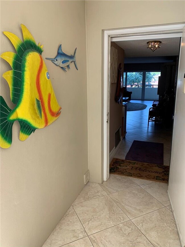 Foto del edificio - 210 Briny Ave